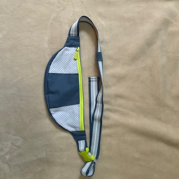Thirty one crossbody bag, new in bag - Picture 1 of 2
